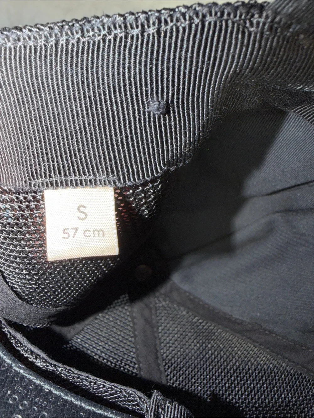 Gucci Logo Black Baseball Cap- SIZE SMALL, GOOD CONDITION